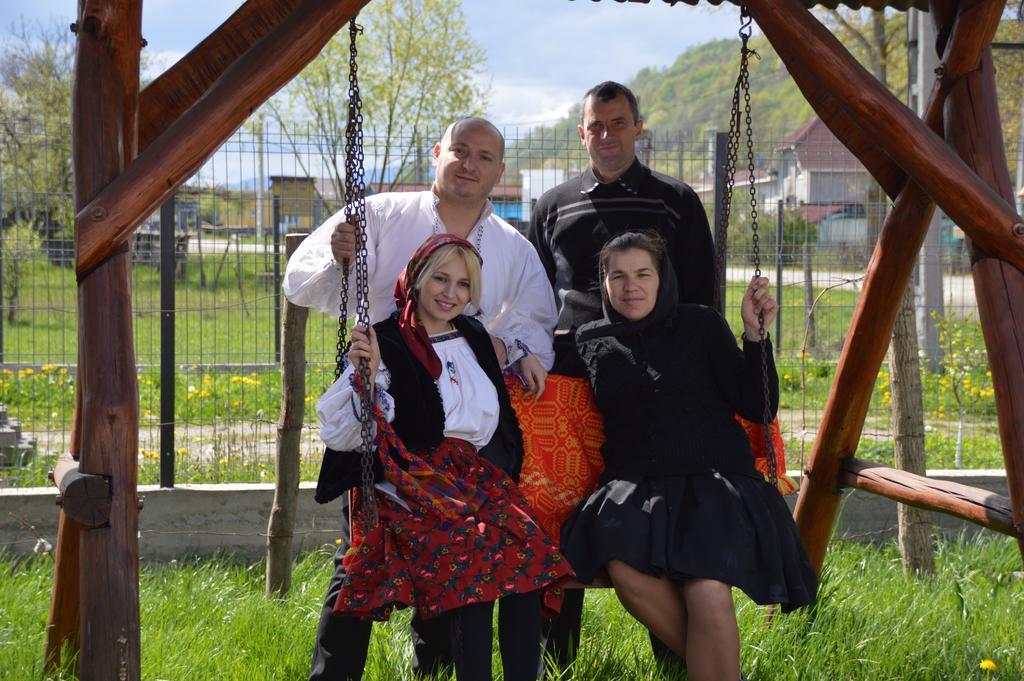 Pension Ioana Lavita Vadu Izei Exterior foto