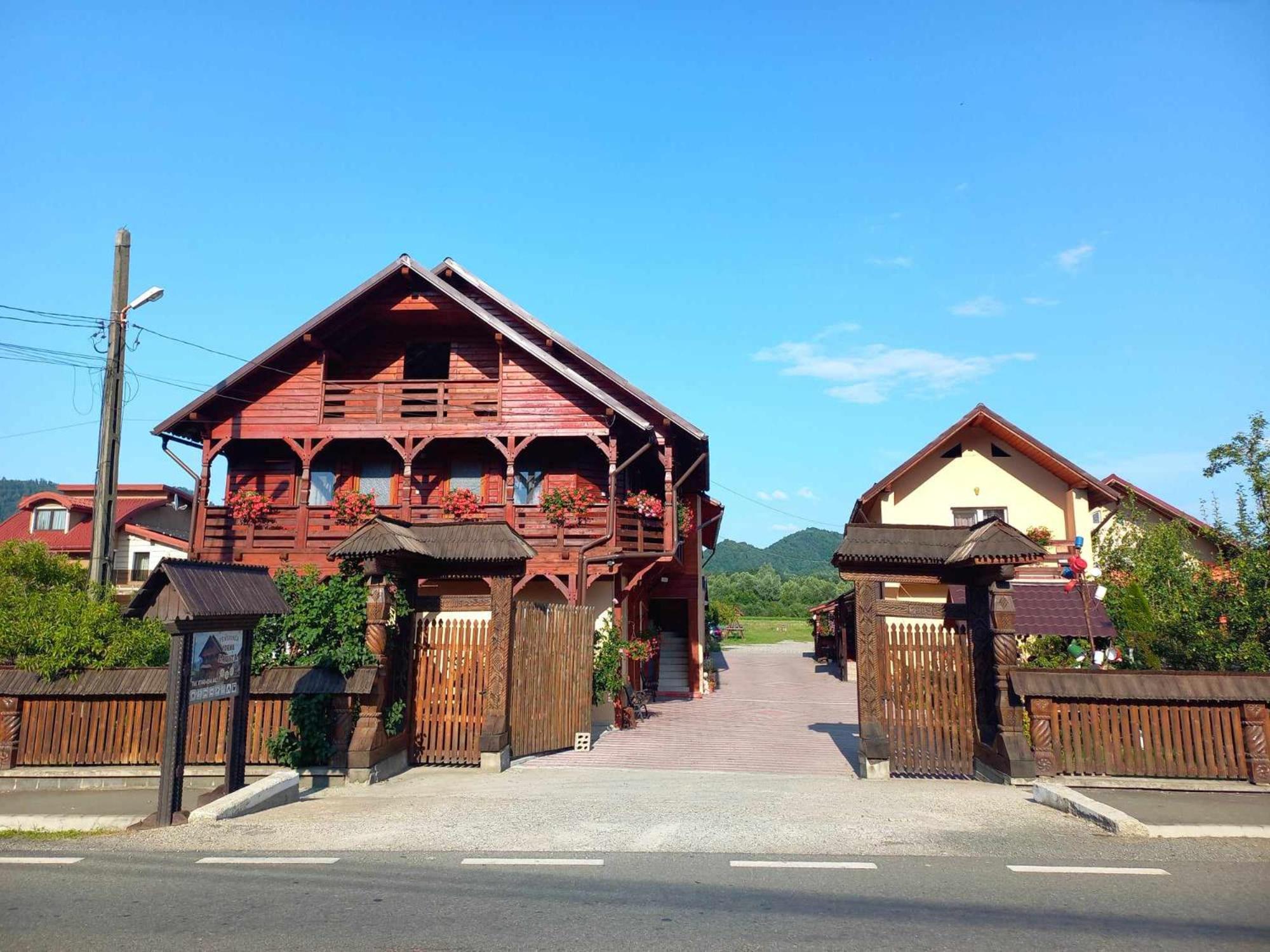 Pension Ioana Lavita Vadu Izei Exterior foto