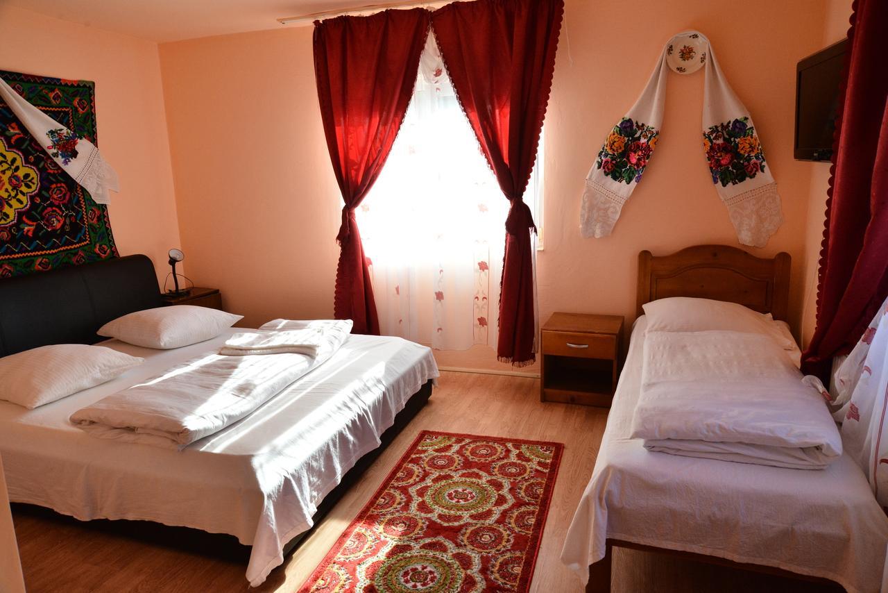 Pension Ioana Lavita Vadu Izei Exterior foto